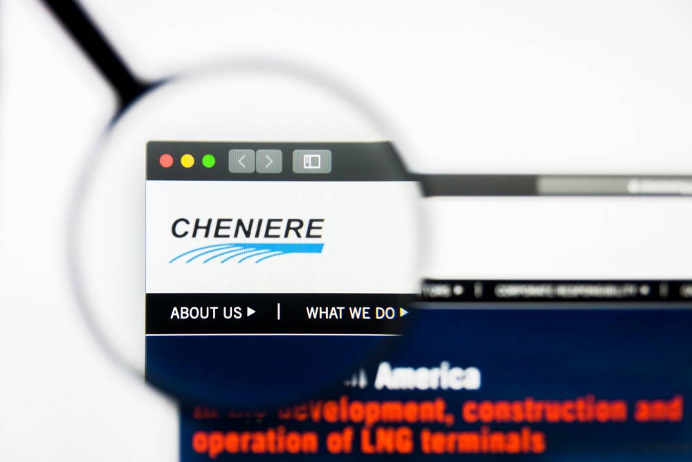 Podle agentury Reuters žádá společnost Cheneire Energy, výrobce zkapalněného zemního plynu, 18 měsíců na modernizaci turbín, které neprošly testy na míru znečištění.