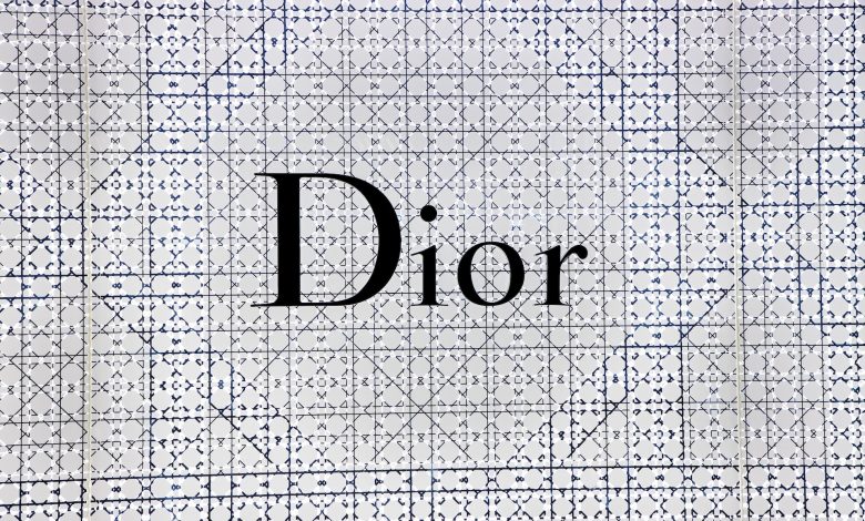Skupina vlastní některé z nejluxusnějších značek, jako jsou Dior a Louis Vuitton, a v loňském roce se jí navzdory turbulencím na trzích skutečně dařilo.