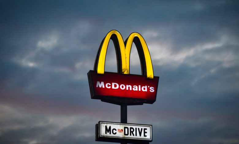 Photo of Recese nesnižuje spotřebitelský apetit. Giganti jako McDonald’s a Pepsi stále rostou